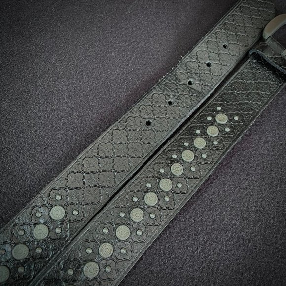 💠Fossil studded embossed belt💠 - Picture 2 of 3